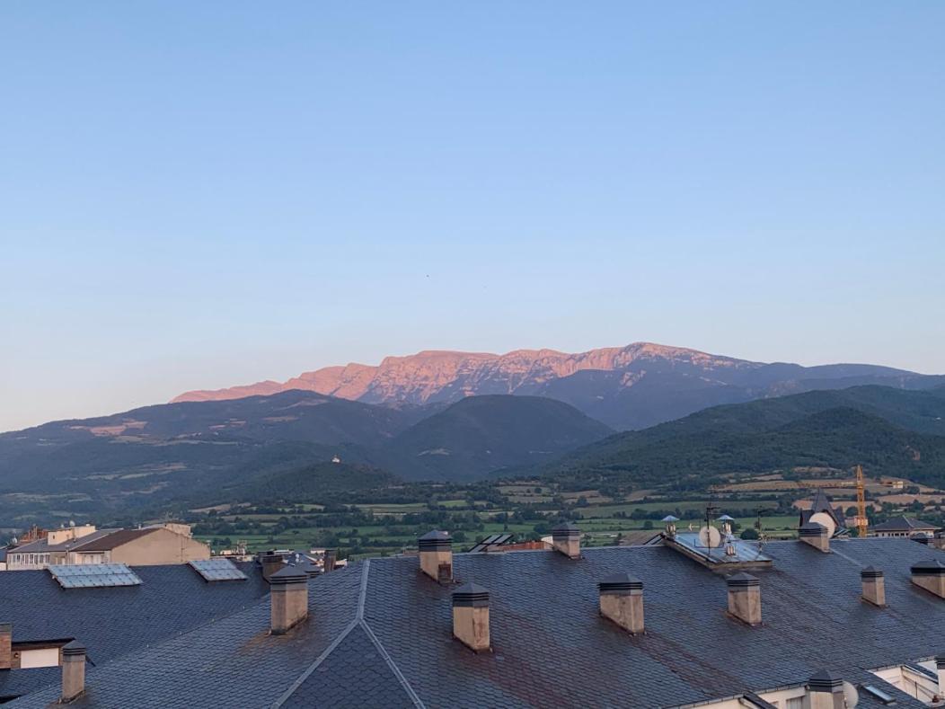 Atic Panoramic A La Seu D'Urgell Lejlighed Eksteriør billede
